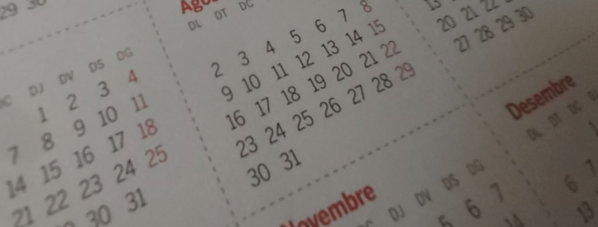 Calendario en el que se ven los meses de agosto y noviembre