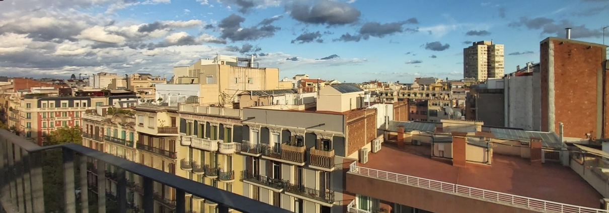 Viviendas de Barcelona desde lo alto de un edificio